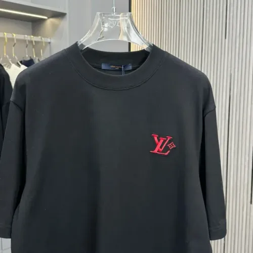 Replica Louis Vuitton LV T-Shirts Short Sleeved For Unisex #1414136 $40.00 USD for Wholesale