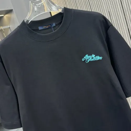 Replica Louis Vuitton LV T-Shirts Short Sleeved For Unisex #1414138 $40.00 USD for Wholesale