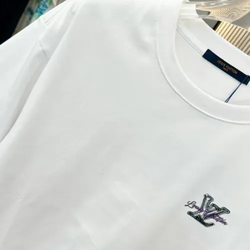 Replica Louis Vuitton LV T-Shirts Short Sleeved For Unisex #1414153 $40.00 USD for Wholesale