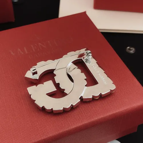 Replica Dolce & Gabbana Brooches For Women #1414371 $32.00 USD for Wholesale