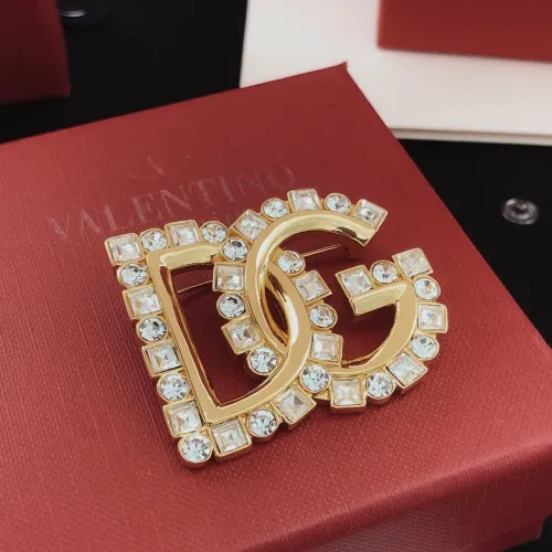 Replica Dolce & Gabbana Brooches For Women #1414372 $32.00 USD for Wholesale