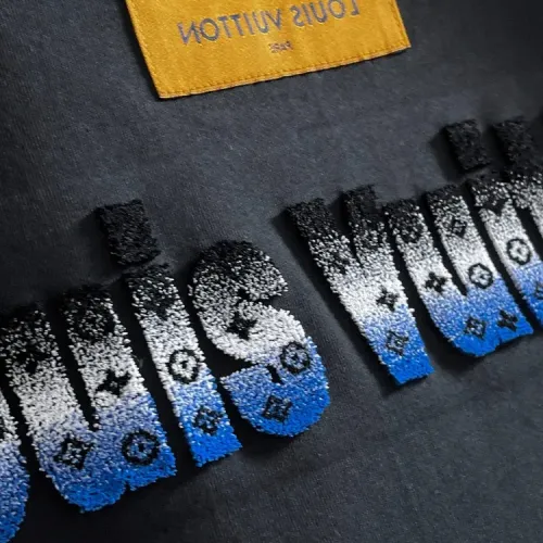 Replica Louis Vuitton LV T-Shirts Short Sleeved For Unisex #1414562 $42.00 USD for Wholesale
