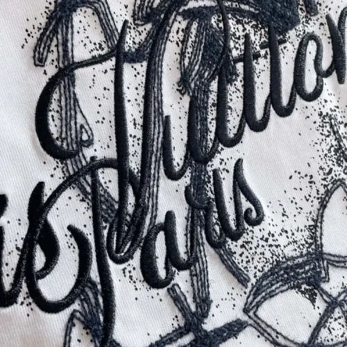 Replica Louis Vuitton LV T-Shirts Short Sleeved For Unisex #1414579 $42.00 USD for Wholesale