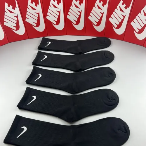 Replica Nike Socks #1415270 $29.00 USD for Wholesale