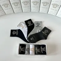 $27.00 USD Versace Socks #1407326