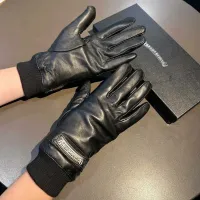 $48.00 USD Chrome Hearts Gloves For Women #1407535