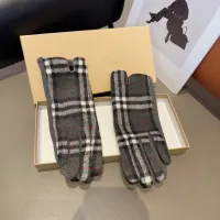 $38.00 USD Burberry Gloves #1407565