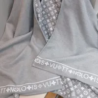 $85.00 USD Louis Vuitton Poncho #1408780