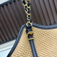 $82.00 USD Chanel AAA Quality Shoulder Bags For Women #1410826