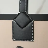 $108.00 USD Burberry AAA Quality Shoulder Bags For Women #1410852