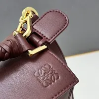 $105.00 USD LOEWE AAA Quality Messenger Bags For Women #1411158