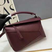 $105.00 USD LOEWE AAA Quality Messenger Bags For Women #1411164