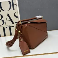 $128.00 USD LOEWE AAA Quality Messenger Bags For Women #1411178