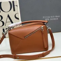 $105.00 USD LOEWE AAA Quality Messenger Bags For Women #1411181