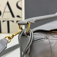 $128.00 USD LOEWE AAA Quality Messenger Bags For Women #1411194