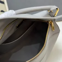 $128.00 USD LOEWE AAA Quality Messenger Bags For Women #1411194