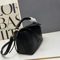 $105.00 USD LOEWE AAA Quality Messenger Bags For Women #1411202