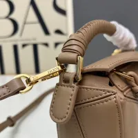 $98.00 USD LOEWE AAA Quality Messenger Bags For Women #1411211