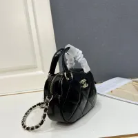 $82.00 USD Chanel AAA Quality Messenger Bags For Women #1411294