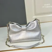 $102.00 USD Christian Dior AAA Quality Messenger Bags For Women #1411460