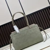 $108.00 USD Chanel AAA Quality Handbags For Women #1411687