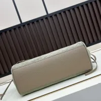 $108.00 USD Chanel AAA Quality Handbags For Women #1411687