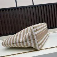 $88.00 USD Chanel AAA Quality Handbags For Women #1411695