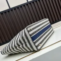 $88.00 USD Chanel AAA Quality Handbags For Women #1411696