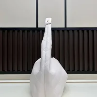 $88.00 USD Chanel AAA Quality Shoulder Bags For Women #1412022