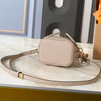 $42.00 USD Louis Vuitton Messenger Bags For Women #1412301
