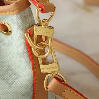 $48.00 USD Louis Vuitton Messenger Bags For Women #1412313