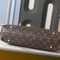 $56.00 USD Louis Vuitton Messenger Bags For Women #1412325