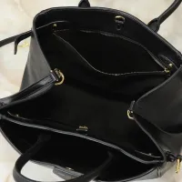 $72.00 USD Louis Vuitton AAA Quality Handbags For Women #1412394