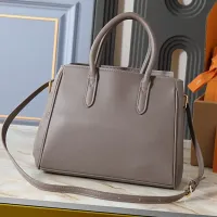 $72.00 USD Louis Vuitton AAA Quality Handbags For Women #1412395