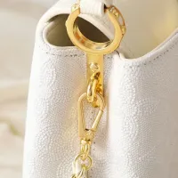 $92.00 USD Louis Vuitton AAA Quality Messenger Bags For Women #1412420