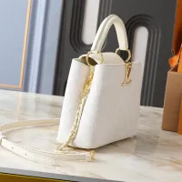 $96.00 USD Louis Vuitton AAA Quality Messenger Bags For Women #1412424