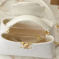 $96.00 USD Louis Vuitton AAA Quality Messenger Bags For Women #1412424