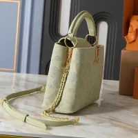 $96.00 USD Louis Vuitton AAA Quality Messenger Bags For Women #1412431