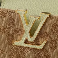 $92.00 USD Louis Vuitton AAA Quality Messenger Bags For Women #1412434