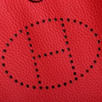 $105.00 USD Hermes AAA Quality Messenger Bags For Women #1412632