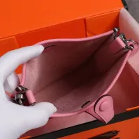 $96.00 USD Hermes AAA Quality Messenger Bags For Women #1412638