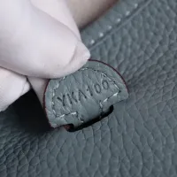 $105.00 USD Hermes AAA Quality Messenger Bags For Women #1412642