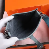 $96.00 USD Hermes AAA Quality Messenger Bags For Women #1412644