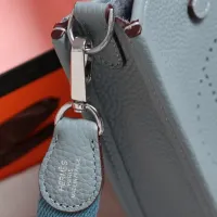 $96.00 USD Hermes AAA Quality Messenger Bags For Women #1412644