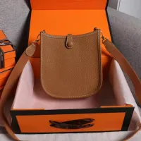$105.00 USD Hermes AAA Quality Messenger Bags For Women #1412645