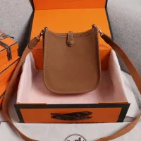 $96.00 USD Hermes AAA Quality Messenger Bags For Women #1412646