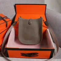 $105.00 USD Hermes AAA Quality Messenger Bags For Women #1412647