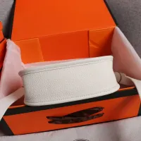 $105.00 USD Hermes AAA Quality Messenger Bags For Women #1412652