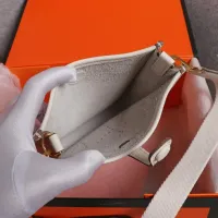$105.00 USD Hermes AAA Quality Messenger Bags For Women #1412652