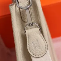 $96.00 USD Hermes AAA Quality Messenger Bags For Women #1412653